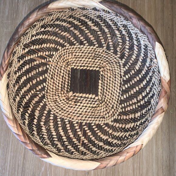 OOAK Handwoven Fret Design BASKET 9" EUC - Picture 1 of 9